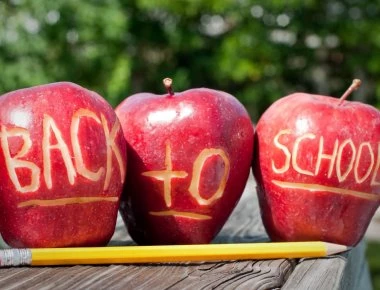 Επιστροφή στο σχολείο και οι διάσημοι Έλληνες γονείς έκαναν τις δημοσιεύσεις τους (φωτο)